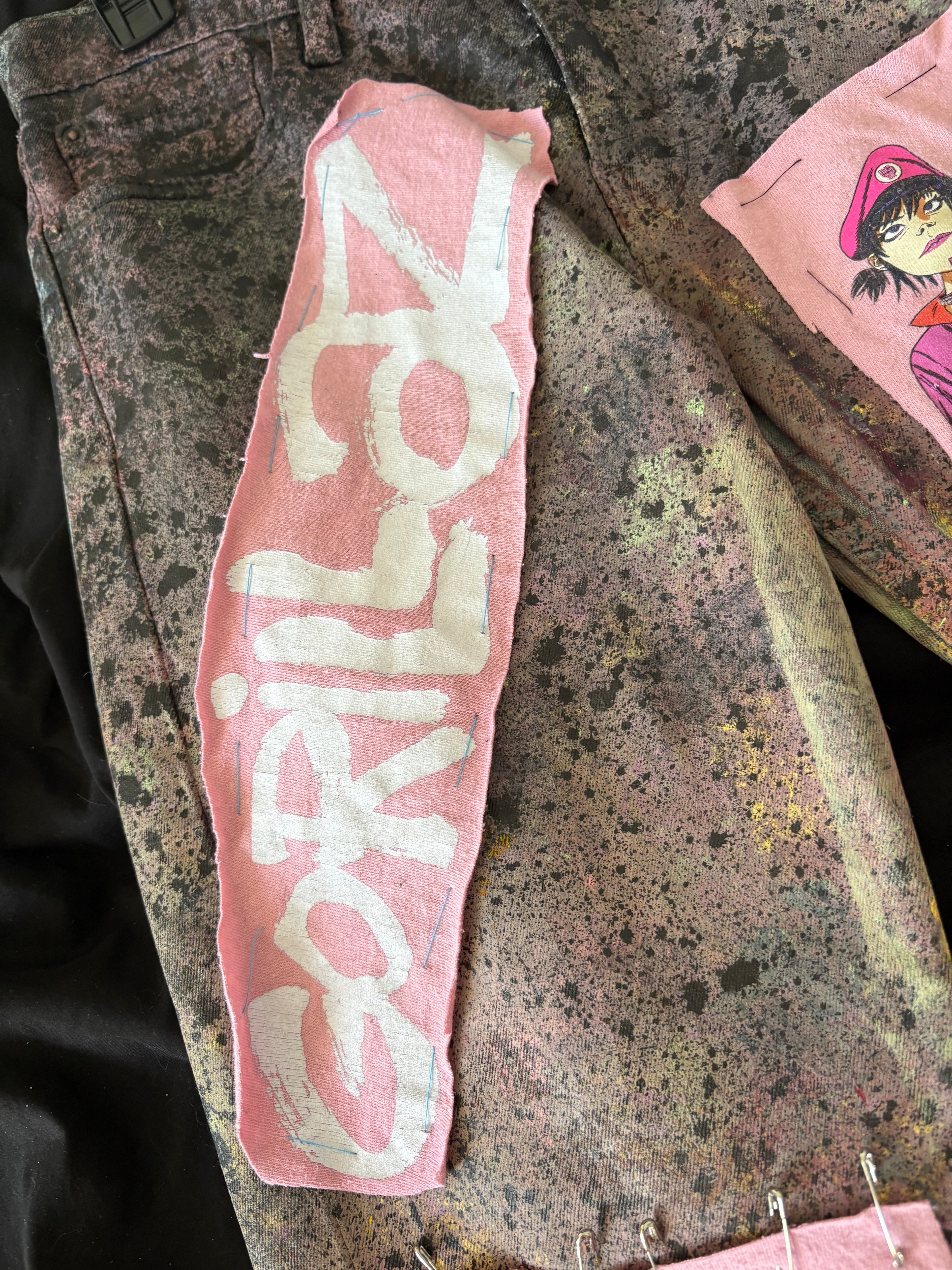 “Gorillaz” Pants Size 32/32