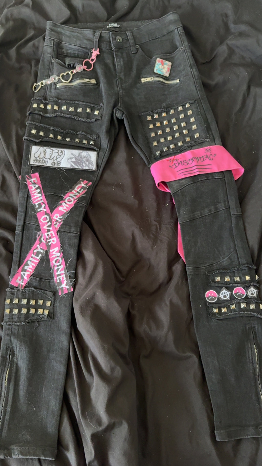 “No strings on me” Pants 28W30L